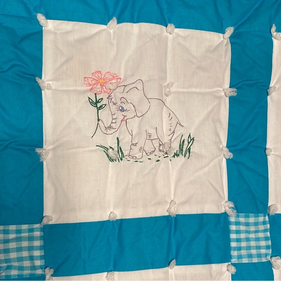 Vintage Handmade Embroidered Baby Tie Quilt 48” x 50” - Picture 5 of 12